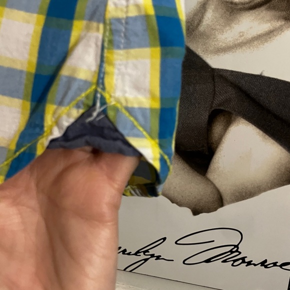 Guess Short-Sleeve Plaid Button-Down Shirt in Blue & Green - Picture 5 of 7